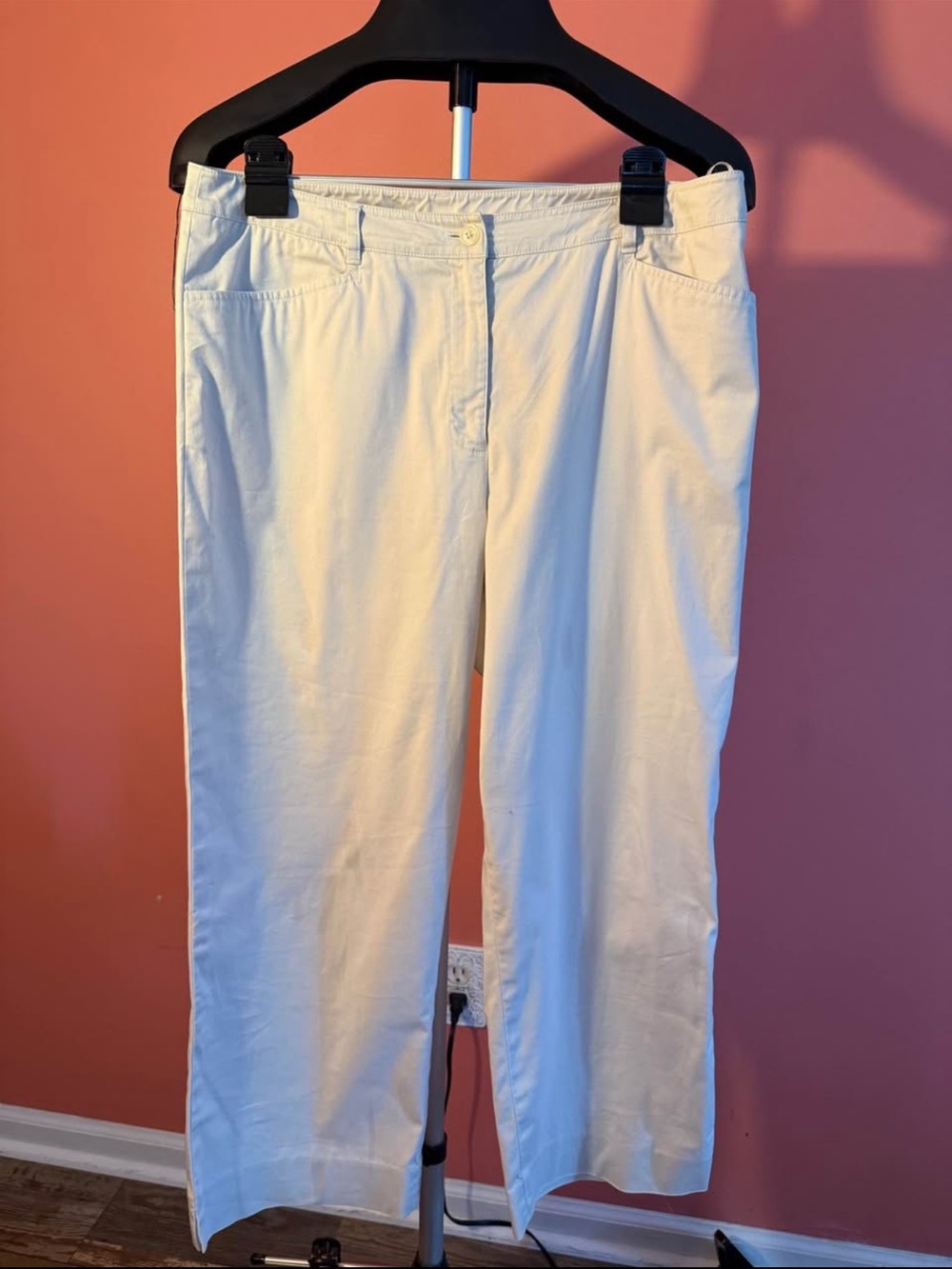 Jones New York Cream Straight-Leg Jeans